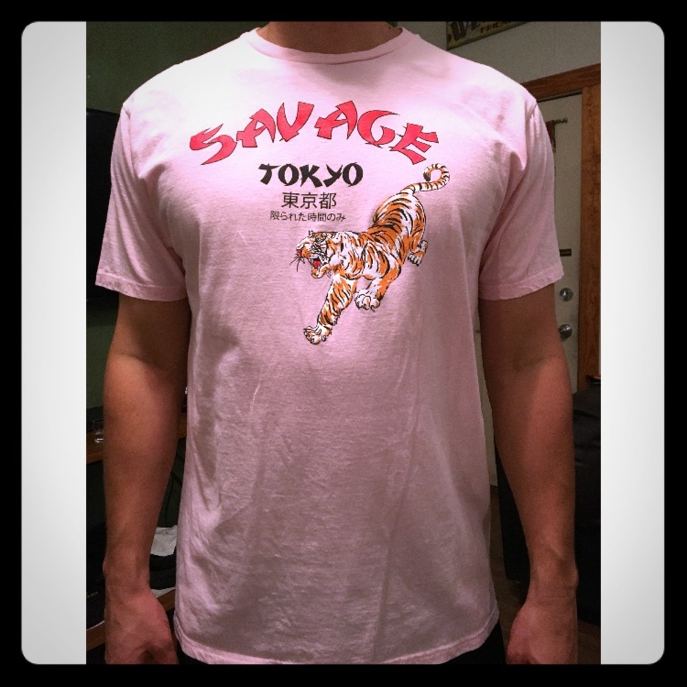 SAVAGE TEE